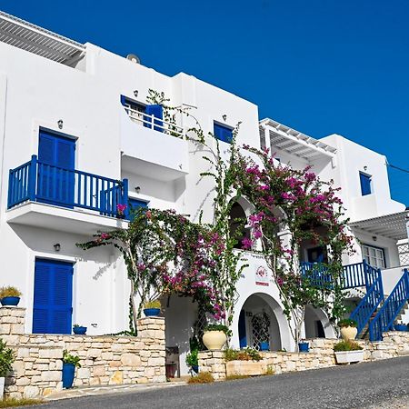 Beachfront Bocamviglies Rooms - Naoussa Bespoke View Exterior foto