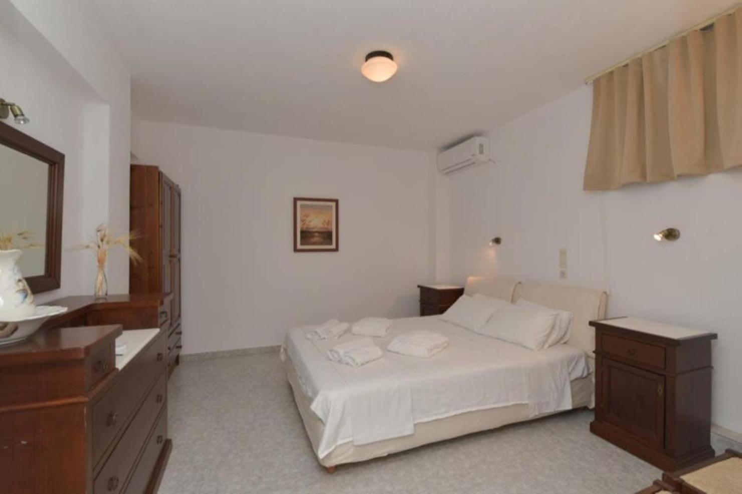Beachfront Bocamviglies Rooms - Naoussa Bespoke View Zimmer foto